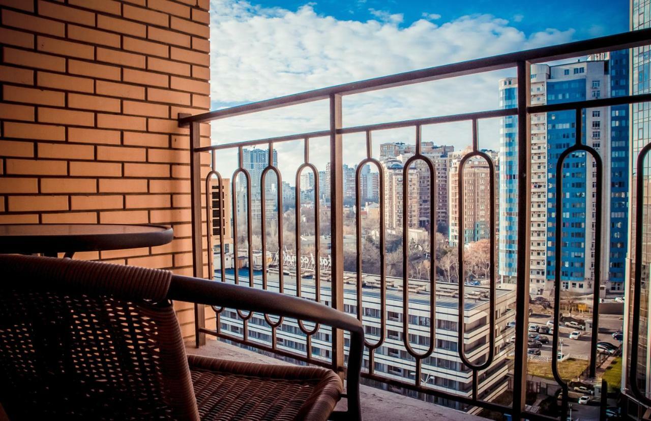 Apartment In Arсadia 2 Bedrooms 敖德萨 外观 照片