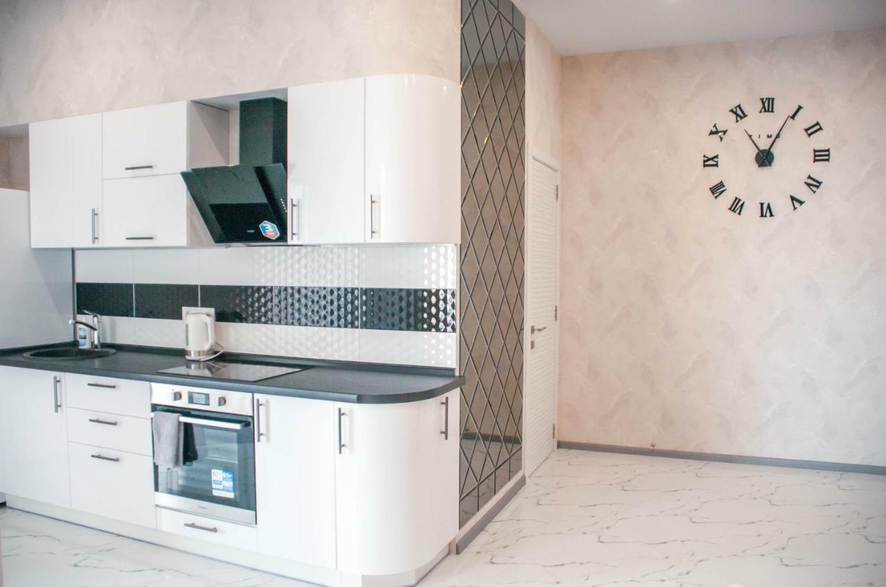 Apartment In Arсadia 2 Bedrooms 敖德萨 外观 照片